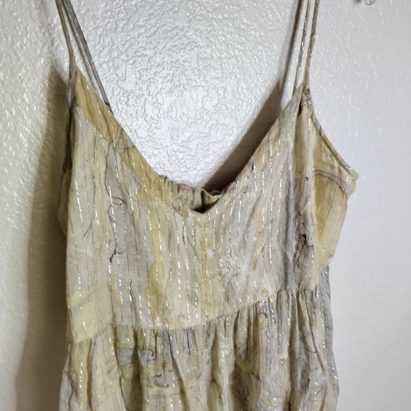 Nicholas k asymmetrical Metallic Gold Sleeveless Blouse Sz M - Picture 2 of 9